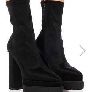 AZALEA WANG LEAH CHUNKY BOOTIE IN BLACK